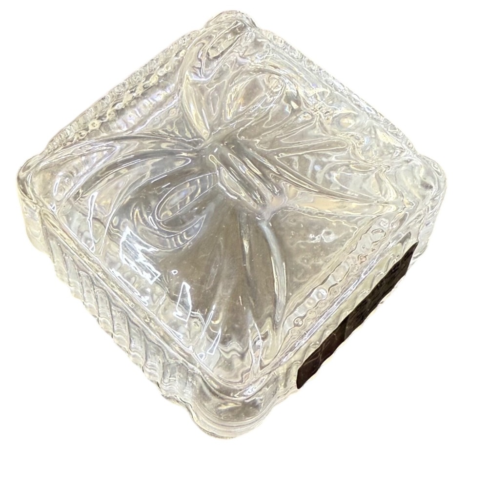 Fairfield Jewelry Treasure Box 24% Lead Crystal Trinket Box Vintage‎